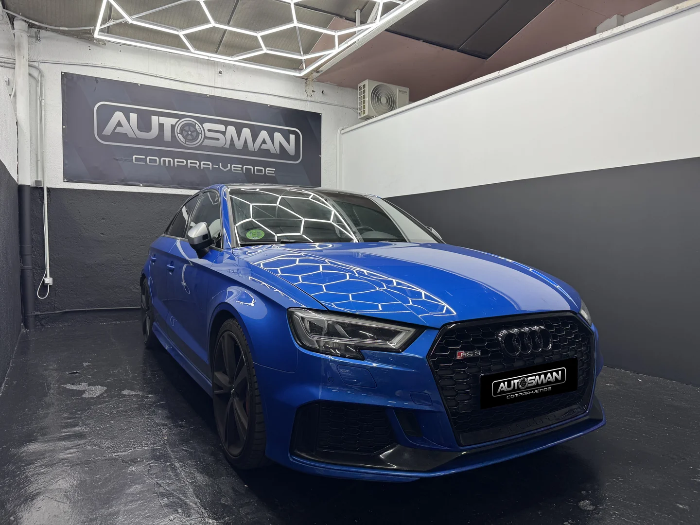 AUDI A3  RS 3 2.5 TFSI quattro S tronic Sedan 2018 Gasolina Azul - Interior